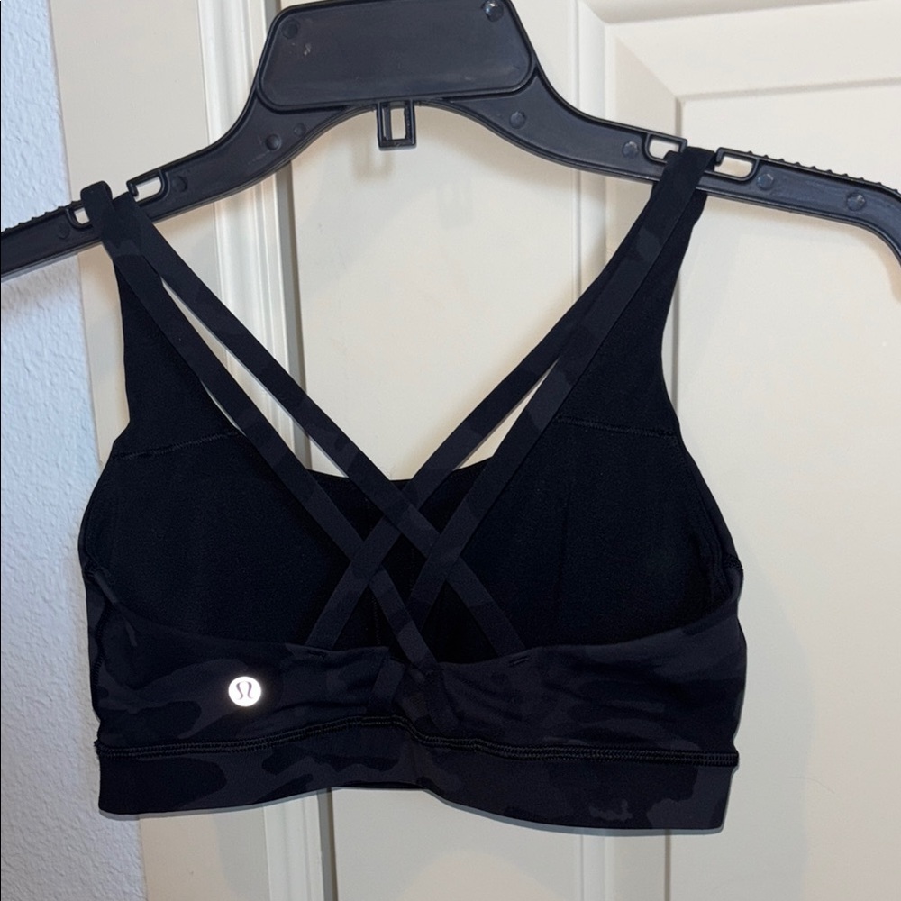 Women's Camouflage Sports Bra - Picture 5 of 6